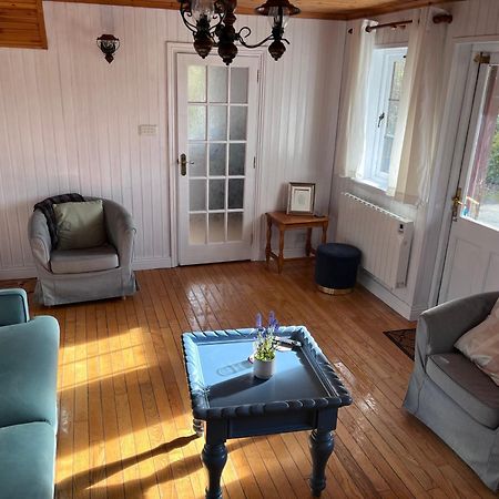Cosy Lakeside Chalet With Option To Add Private Hot Tub Duneena Extérieur photo